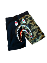 Load image into Gallery viewer, BAPE Shark Shorts – Size 2XL