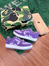 Load image into Gallery viewer, BAPE STA Low - Purple | Size 8M - Preowned