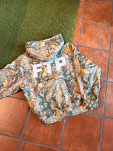 Load image into Gallery viewer, FTP Realtree Camo Zip Hoodie – Size Large