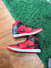 Load image into Gallery viewer, Jordan 1 Mid - Reverse Bred - Size 10 - Retail $120