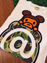 Load image into Gallery viewer, Bape x Bearbrick Baby Milo Tee - White - Size M Preowned