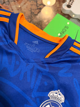 Load image into Gallery viewer, Real Madrid Benzema #9 Jersey – Size Small