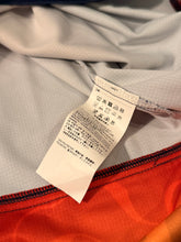 Load image into Gallery viewer, BAPE x PUMA BAPE FC Soccer Jersey – Red / Navy Camo – Large – PreOwned