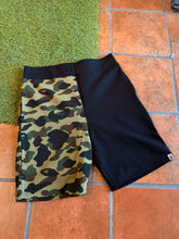 Load image into Gallery viewer, BAPE Shark Shorts – Size 2XL