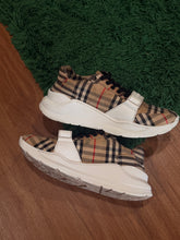 Load image into Gallery viewer, Burberry - Check Sneakers - Beige Vintage Check | Size 11.5M Preowned No Box