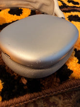 Load image into Gallery viewer, AirPods Max (Silver) – PreOwned
