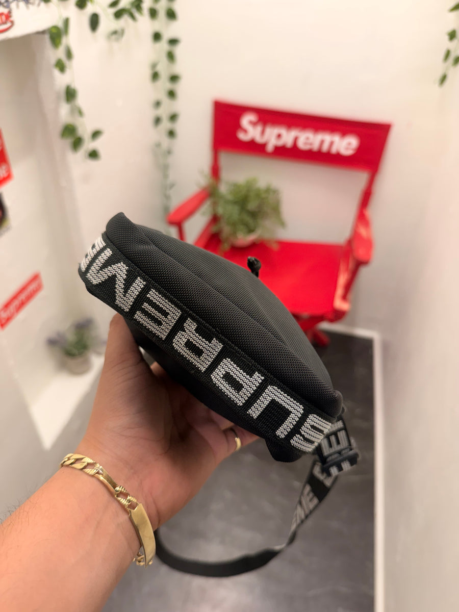 Supreme - Shoulder Bag - Black
