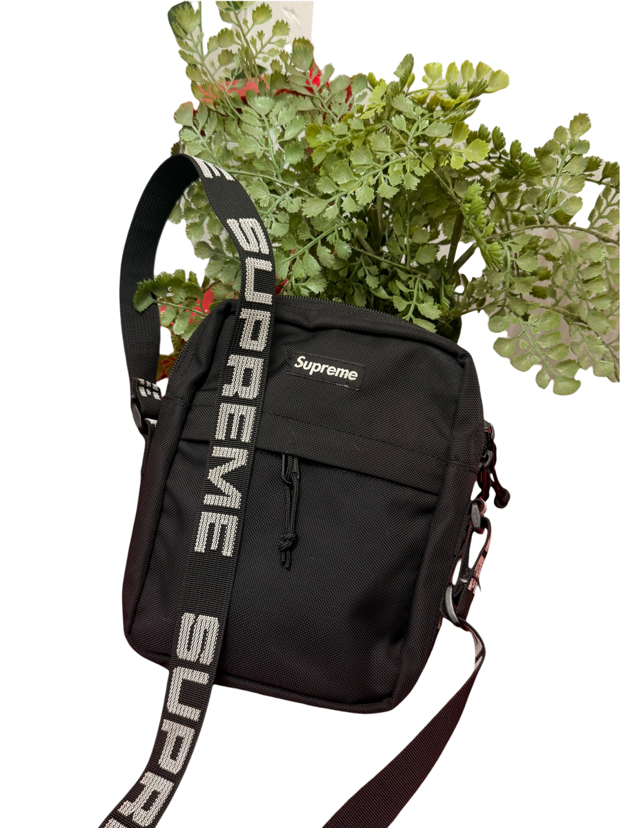 Supreme - Shoulder Bag - Black