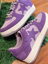 Load image into Gallery viewer, BAPE STA Low - Purple | Size 8M - Preowned
