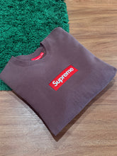 Load image into Gallery viewer, Supreme - Plum Box Logo Crewneck Size Small - PreOwned
