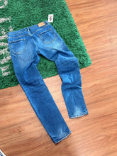 Load image into Gallery viewer, Purple Brand – Distressed Denim Jeans Blue – 33 – PreOwned

