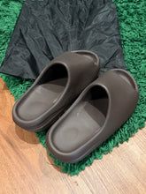 Load image into Gallery viewer, Yeezy Slide YS-01 – Chocolate – Size 8M &amp; 9M
