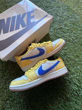 Load image into Gallery viewer, Jordan 1 Low OG Travis Scott “Canary” Size 7W
