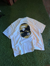 Load image into Gallery viewer, BAPE Ape Head Camo White Tee Size 3XL
