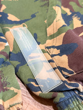 Load image into Gallery viewer, Off-White - Woodland Camo Temperature Zip Hoodie Medium

