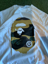 Load image into Gallery viewer, BAPE Ape Head Camo White Tee Size 3XL
