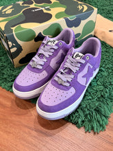 Load image into Gallery viewer, BAPE STA Low - Purple | Size 8M - Preowned
