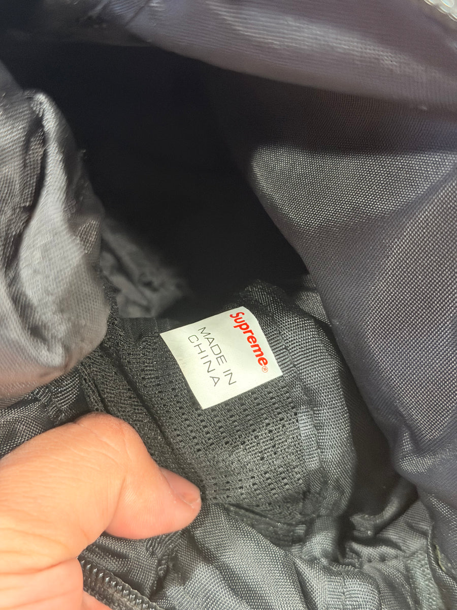 Supreme - Shoulder Bag - Black