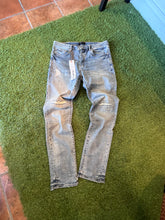 Load image into Gallery viewer, Purple Brand Light Blue Denim Jeans Size 36
