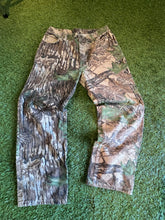 Load image into Gallery viewer, Realtree Camo Jeans Size 34 (SOLD U SLEPT)

