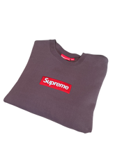 Load image into Gallery viewer, Supreme - Plum Box Logo Crewneck Size Small - PreOwned
