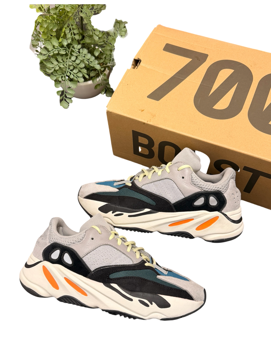 Yeezy - Boost 700 Wave Runner - Solid Grey