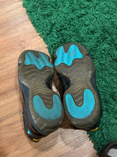 Load image into Gallery viewer, Jordan 11 Retro “Gamma Blue” (2013) - Size 11 - PreOwned - No Box
