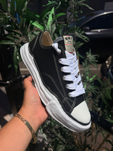 Load image into Gallery viewer, Maison Mihara Yasuhiro - Baker OG Sole Canvas Low - Black - Size 9M
