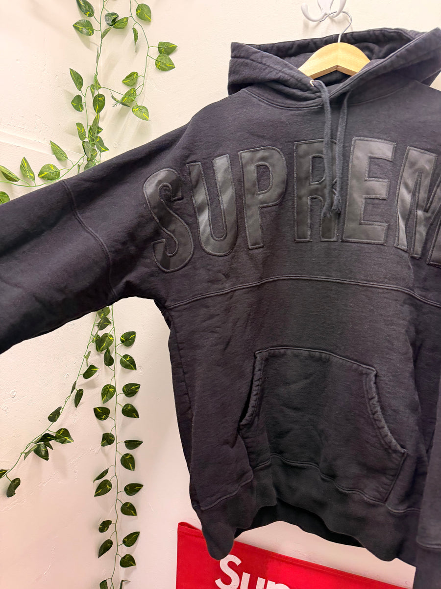 Supreme - Arc Applique Hoodie - Black