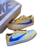 Load image into Gallery viewer, Jordan 1 Low OG Travis Scott “Canary” Size 7W
