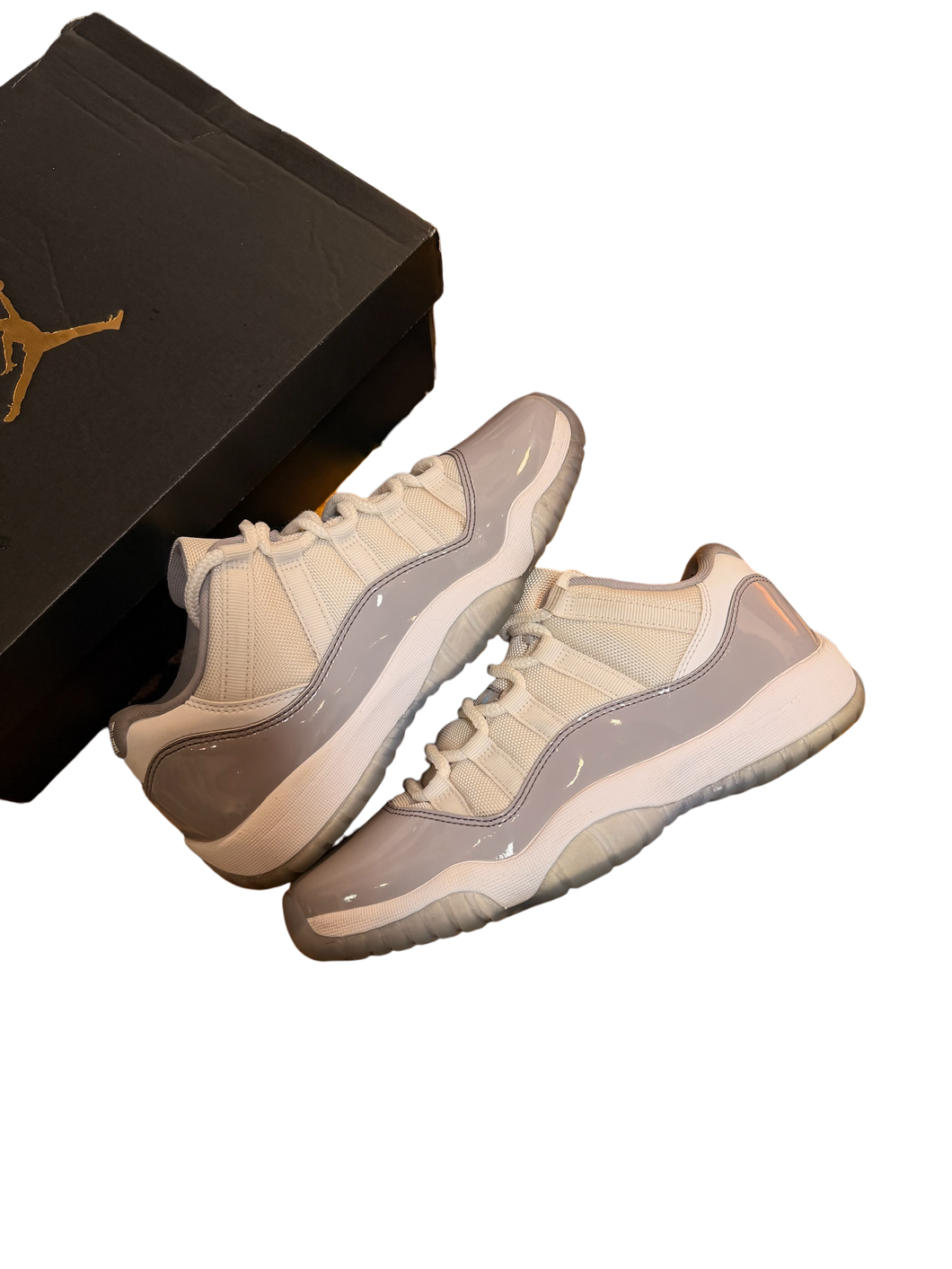 Jordan 11 Retro Low (GS) “White/Medium Grey” – Size 7Y/8.5W